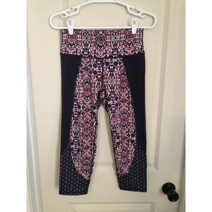 Athleta Women's Crop Capri Chaturanga Leggings Multicolor Activewear Sz Small‎